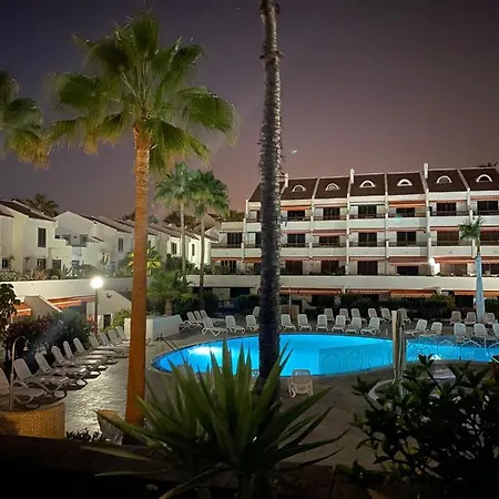 Parque Santiago I Stunning Brand New 2 Bedroom Playa De Americas Апартаменти