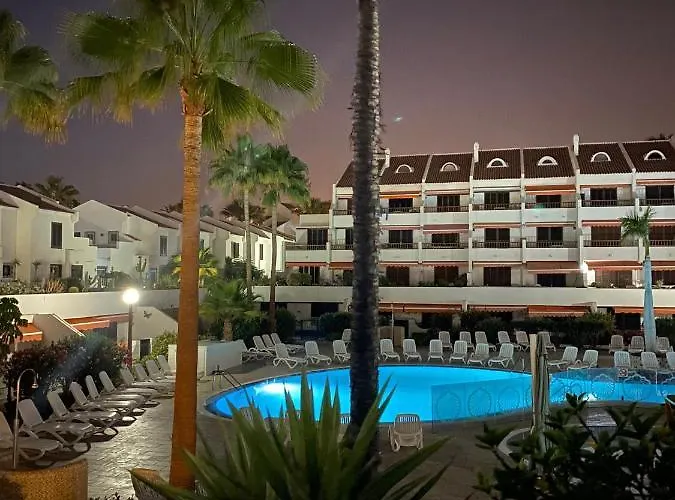 Parque Santiago I Stunning Brand New 2 Bedroom Playa De Americas 아파트