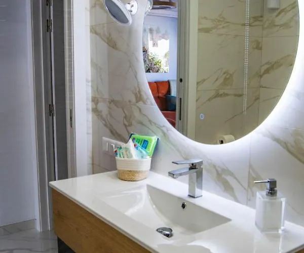 아파트 Parque Santiago I Stunning Brand New 2 Bedroom Playa De Americas