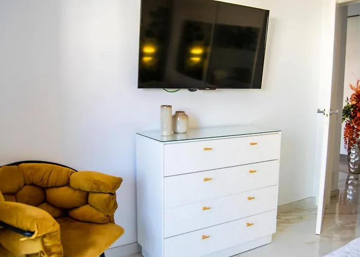 아파트 Parque Santiago I Stunning Brand New 2 Bedroom Playa De Americas *